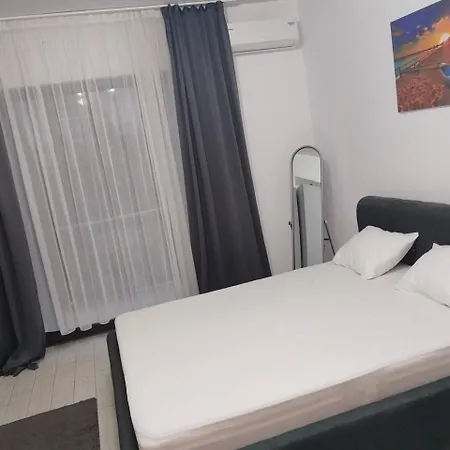 Desilva Residences - Loft Club Apartman Mamaia